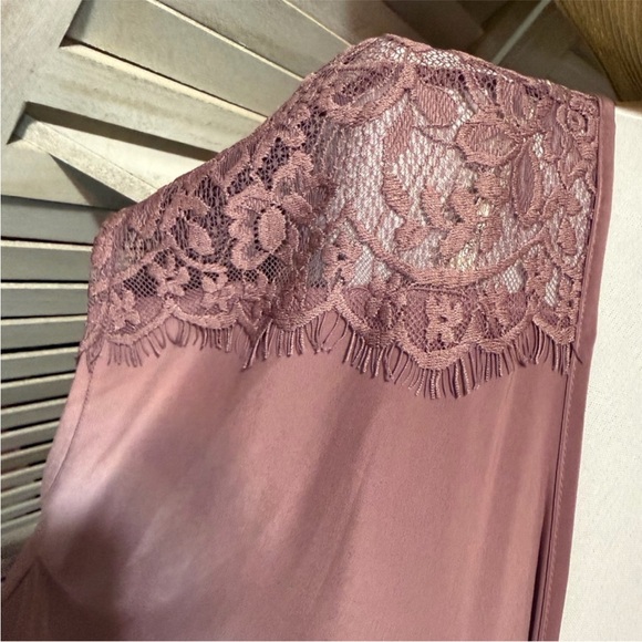NEW•2X•Slinky Lace Detail Mauve/Light Purple - Picture 8 of 11